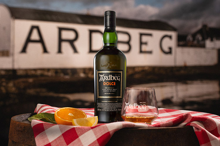 Ardbeg Fuses Sicilian Sweet With Islay Peat For Limited-Edition Ardbeg Day Release
Ardbeg Fuses Sicilian Sweet With Islay Peat For Limited-Edition Ardbeg Day Release