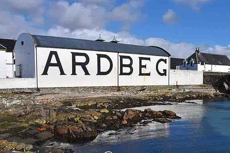Ardbeg - The Ultimate Single Islay Malt Scotch Whisky