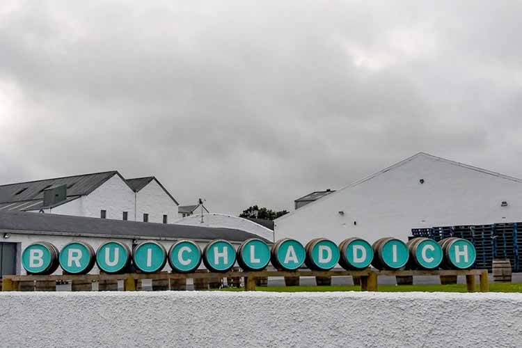 Photo of the Bruichladdich Distillery