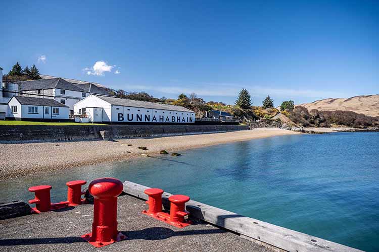 Photo of the Bunnahabhain Distillery