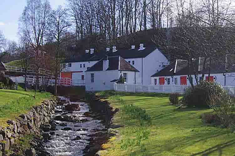 Photo of the Edradour Distillery