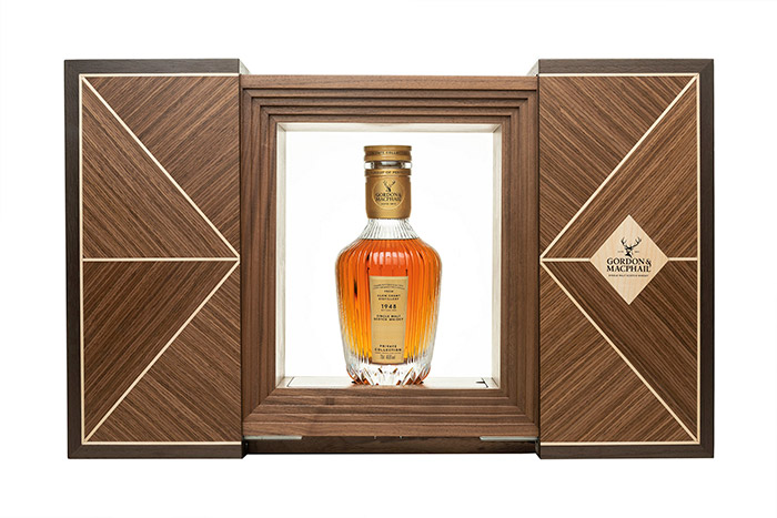 Gordon & MacPhail 1948 from Glen Grant Distillery (Private Collection) Decanter and box