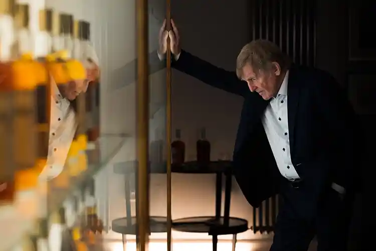 Sir Kenny Dalglish’s 'Vintage Moments' By Gordon & Macphail Whiskies