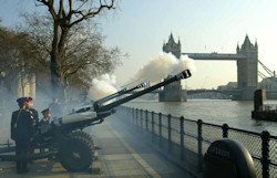 Royal Salute Seals Partnership With Historic Royal Palaces - Guns